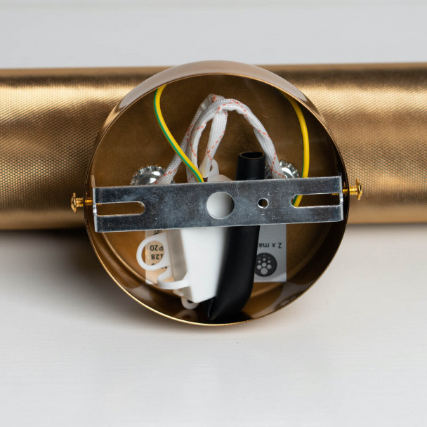 Apparecchio da parete con base rotonda per una facile installazione