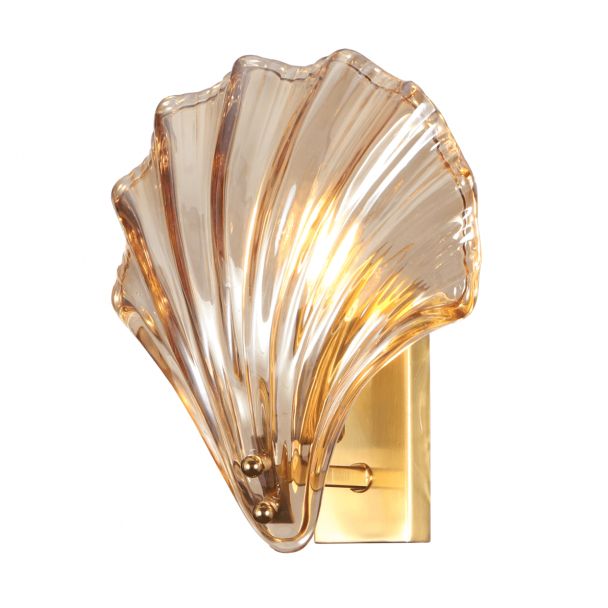 Lampada da parete a conchiglia