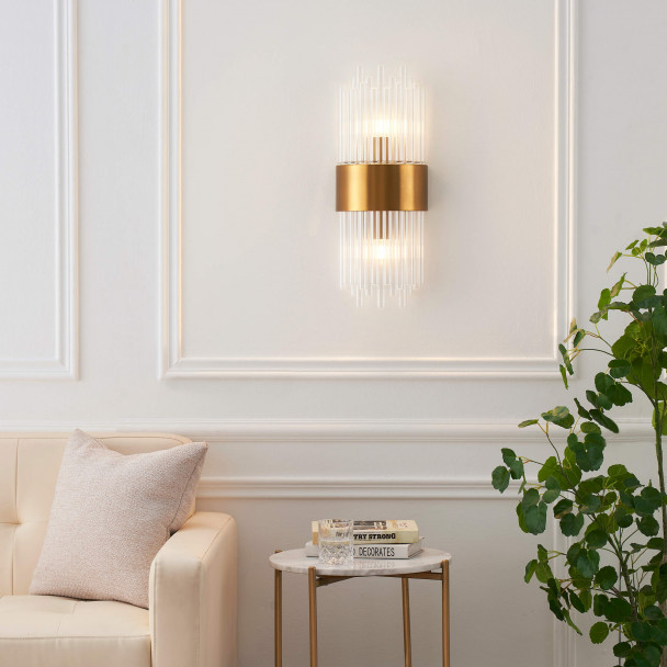 Lampada da parete in vetro trasparente