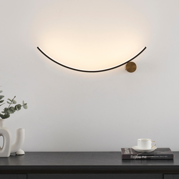 Lampada da parete curva con base rotonda - Curva