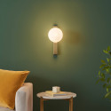 Applique ottone globo bianco luce soffusa - Noava