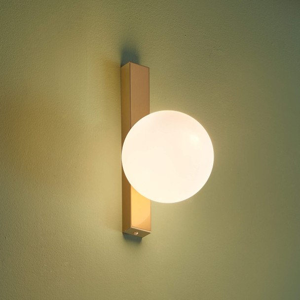 Applique ottone vetro opalino stile minimalista - Noava