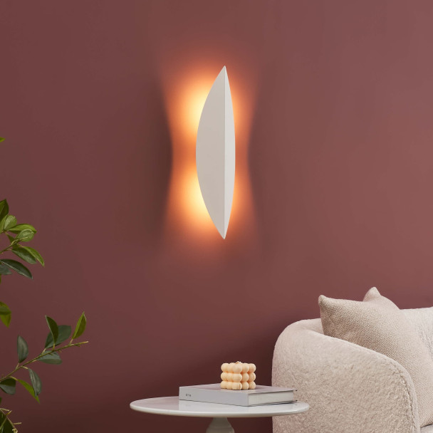 Grande illuminazione da parete bianca LED...