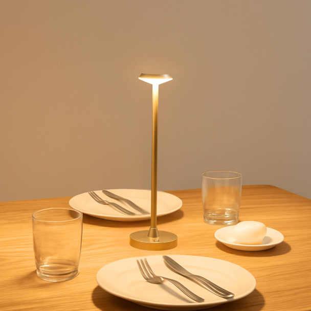 Lampada da tavolo touch dorata LED dimmerabile...