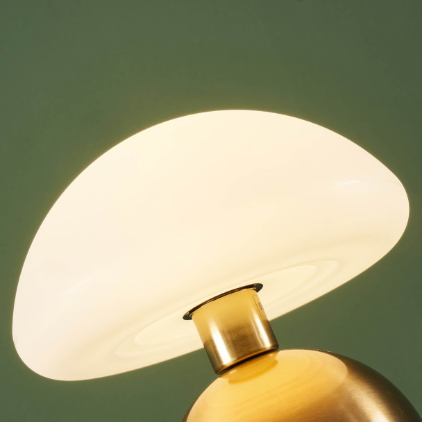Piccola lampada da tavolo a fungo dorata con...