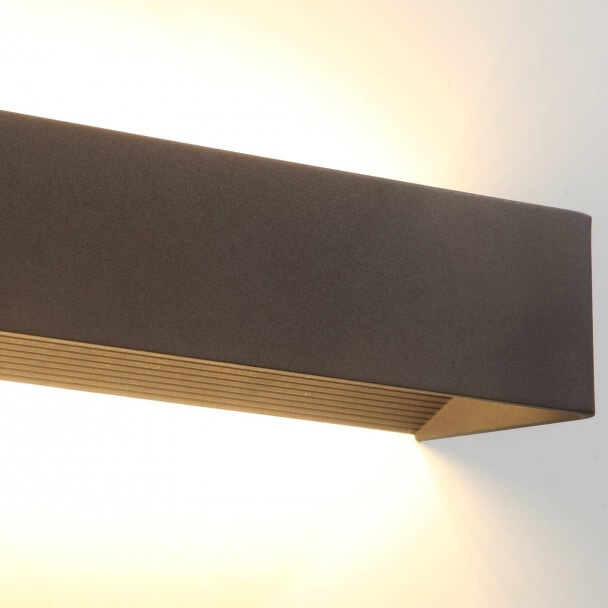 LED integrato si lampada a muro classica - Quadra